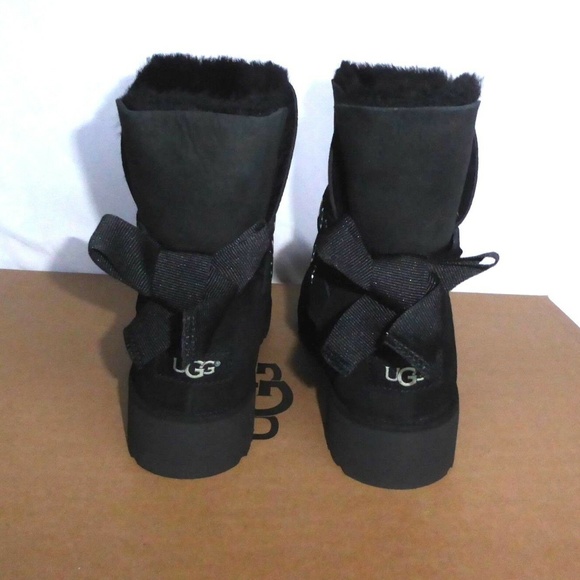 🎈SOLD🎈 NIB UGG Alisia Grommet Wedge Sheepskin Boots - Picture 6 of 8